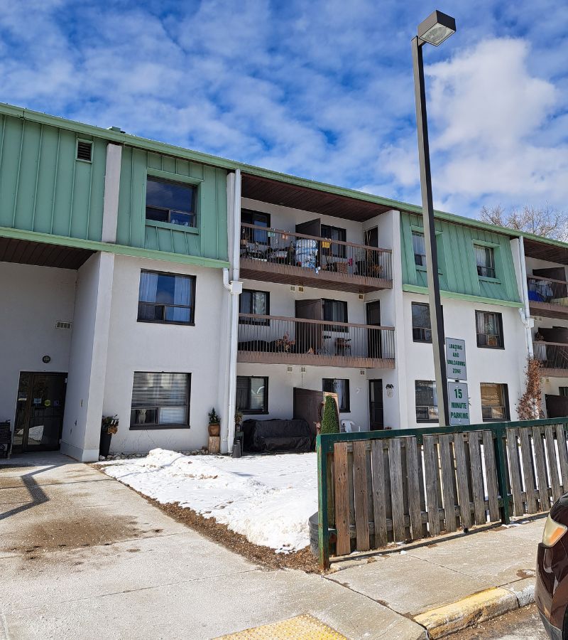 Lakeview Villa seniors’ apartment building in Acton, where Links2Care provides Supportive Housing services.